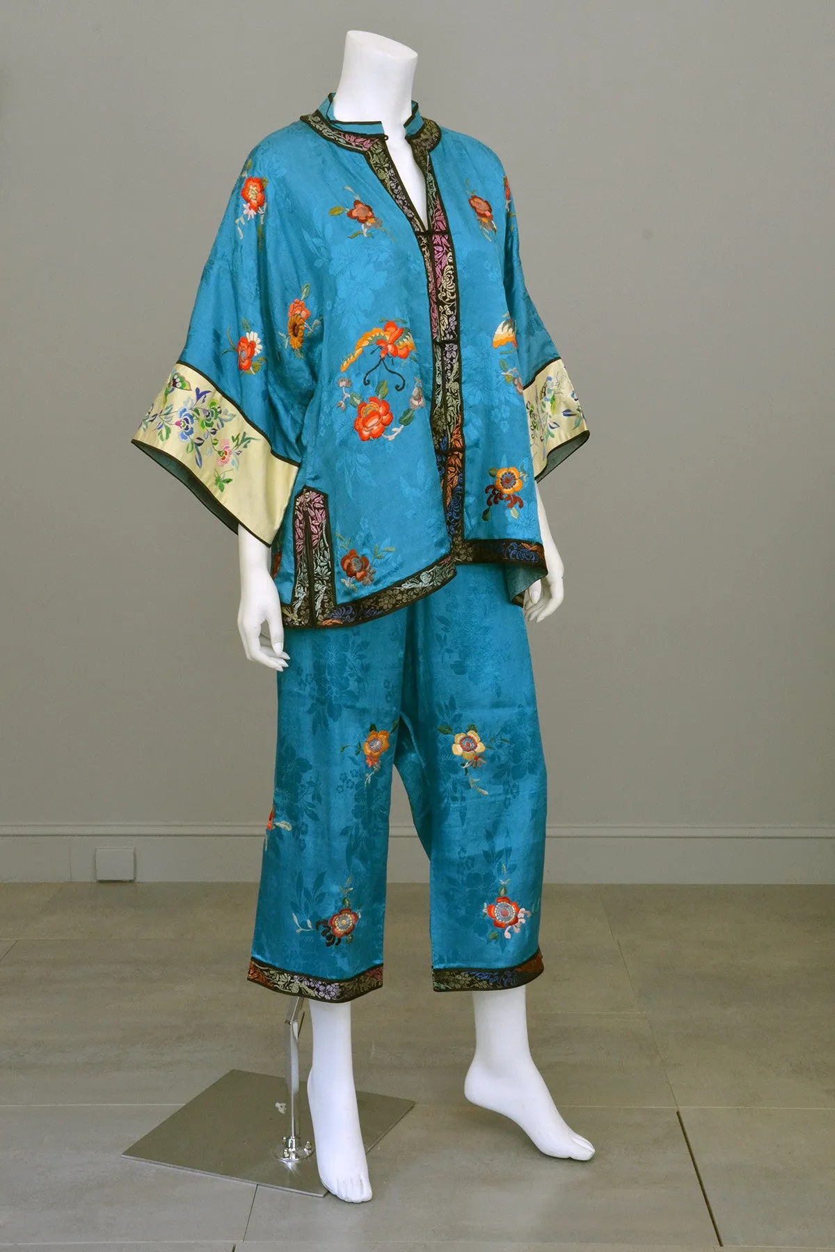 1930s Embroidered Chinese Silk Pajamas Loungewear Beach Pajamas Wide leg Pants