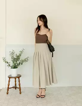 Colette Pleated Skirt in Khaki