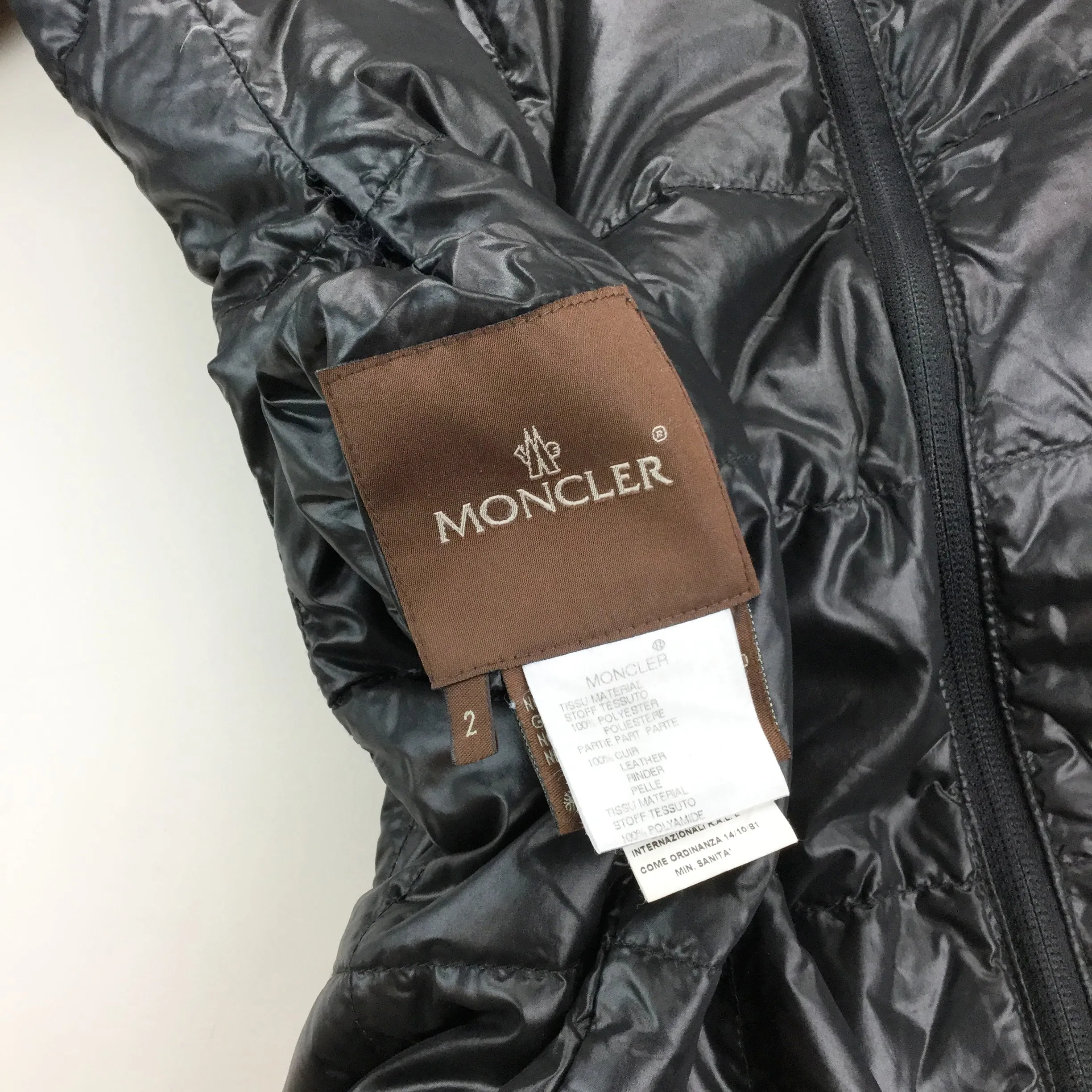 Moncler Reversible Puffer Coat - Women/M