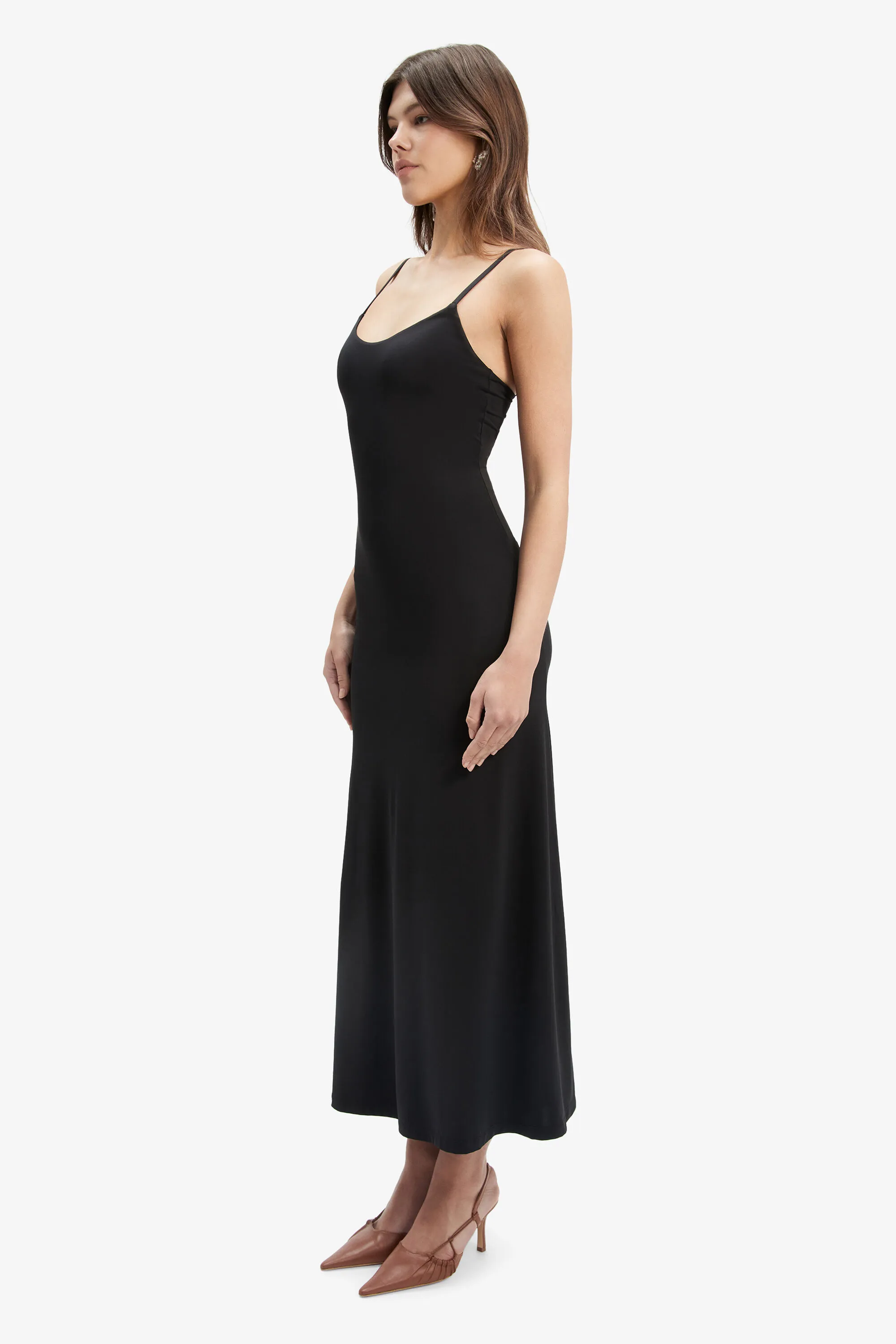 nadira maxi dress in black