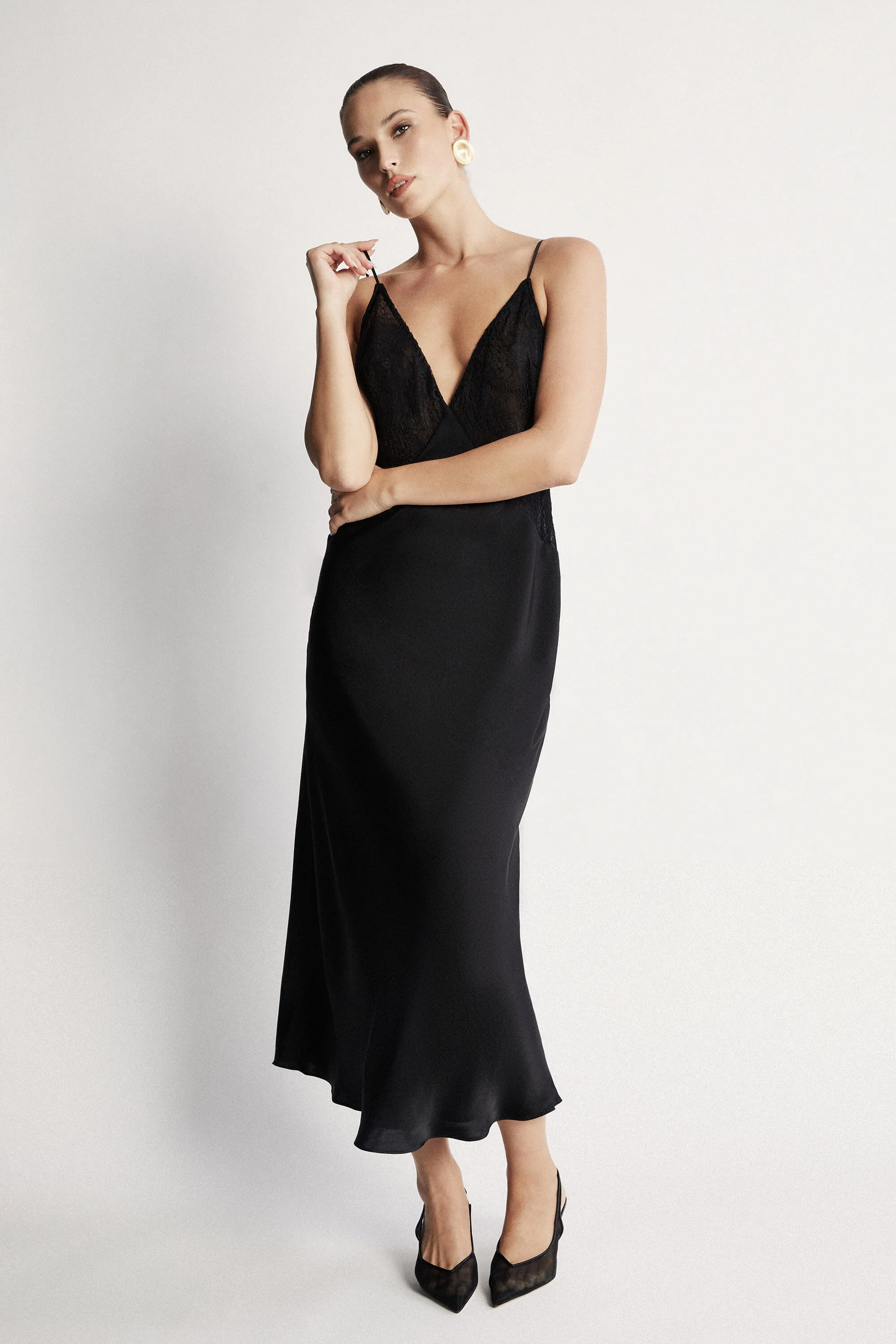 vivianna maxi dress in black